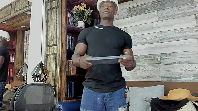 MarcusBlack  online show from August 5, 2026, 11:48 am