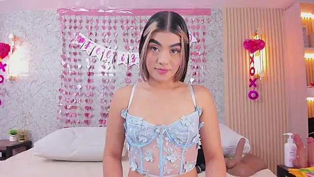 Snapshot of Antonella_west chatting on February 12, 2026, 9:03 pm Antonella west online show from February 12, 2026, 9:03 pm