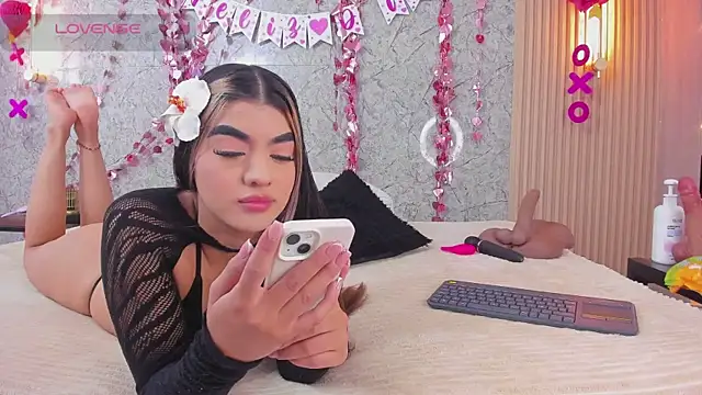 Snapshot of Antonella_west chatting on February 11, 2026, 9:03 pm Antonella west online show from February 11, 2026, 9:03 pm