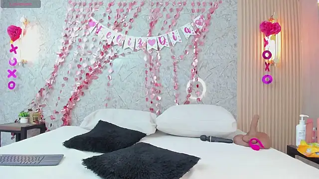 Snapshot of Antonella_west chatting on February 7, 2026, 9:45 pm Antonella west online show from February 7, 2026, 9:45 pm