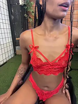 SweetCheeksXXX online show from April 3, 2026, 9:32 pm