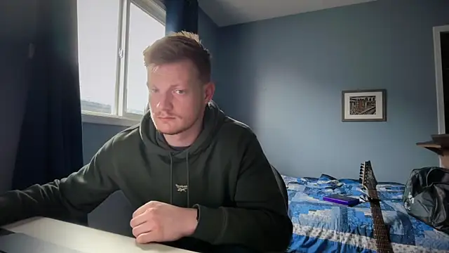 lustylyndon online show from April 14, 2026, 4:12 pm