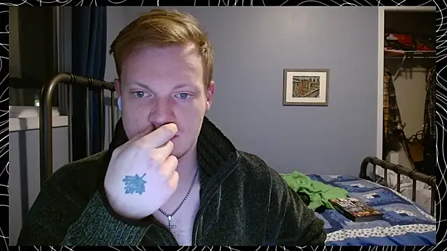 lustylyndon online show from December 17, 2025, 1:05 pm