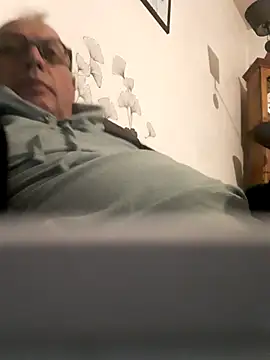 Vince072 online show from September 26, 2025, 3:46 am