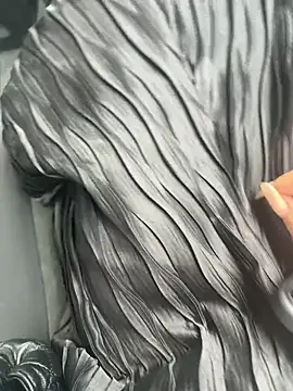 xiaoyuan01 online show from September 23, 2025, 1:45 am