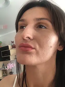 NikaSwan2831 online show from September 18, 2025, 9:12 am