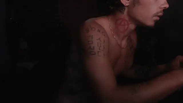 Snapshot of mastertrap chatting on October 2, 2025, 9:01 am mastertrap online show from October 2, 2025, 9:01 am