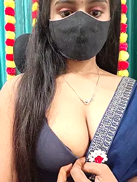 Snapshot of Aanya_hotty chatting on November 12, 2025, 2:21 pm Aanya hotty online show from November 12, 2025, 2:21 pm