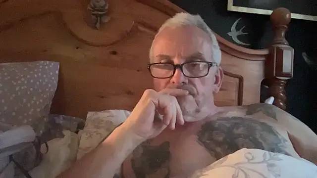 poggles online show from April 27, 2026, 7:23 pm