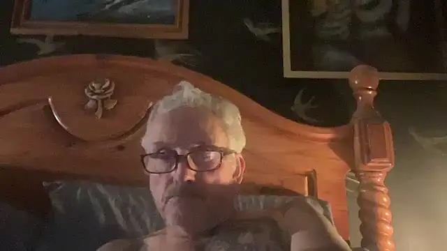 Snapshot of poggles chatting on November 26, 2025, 9:59 pm poggles online show from November 26, 2025, 9:59 pm