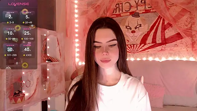 Snapshot of HolyMiax chatting on November 3, 2025, 3:56 am HolyMiax online show from November 3, 2025, 3:56 am