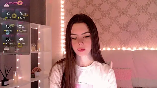 Snapshot of HolyMiax chatting on November 9, 2025, 3:10 am HolyMiax online show from November 9, 2025, 3:10 am