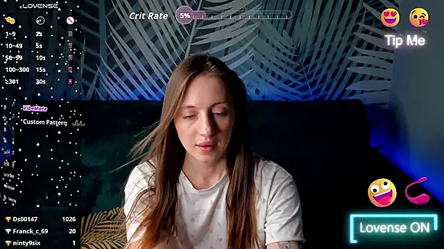 Snapshot of ChristyCrayme chatting on February 20, 2026, 6:26 am ChristyCrayme online show from February 20, 2026, 6:26 am