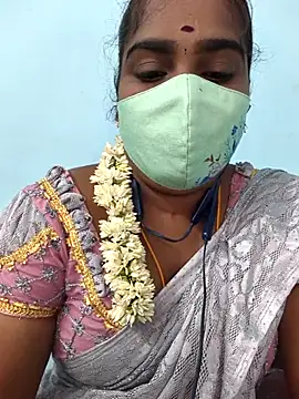 Snapshot of Tamil_riyalini12 chatting on November 20, 2025, 4:13 am Tamil riyalini12 online show from November 20, 2025, 4:13 am