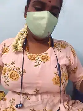 Snapshot of Tamil_riyalini12 chatting on November 19, 2025, 4:01 am Tamil riyalini12 online show from November 19, 2025, 4:01 am