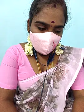 Snapshot of Tamil_riyalini12 chatting on December 18, 2025, 5:17 pm Tamil riyalini12 online show from December 18, 2025, 5:17 pm