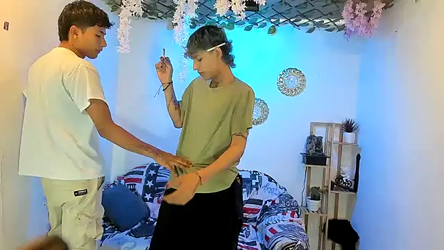 Bastian boyshot77 online show from November 11, 2025, 2:45 pm