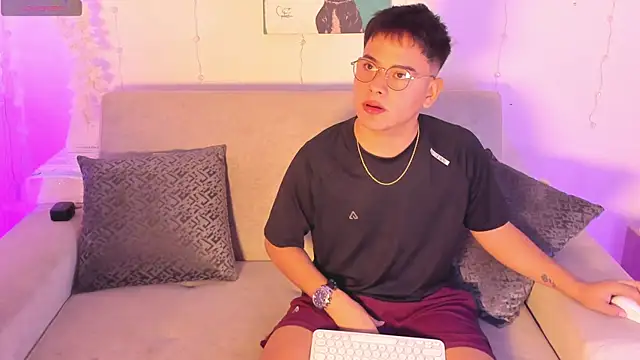 Young Ben online show from April 18, 2026, 12:13 am