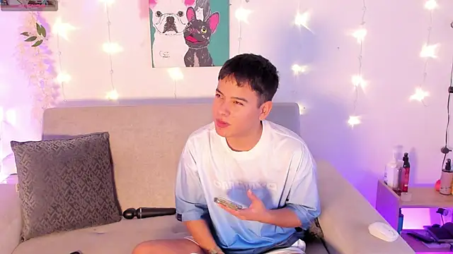 Snapshot of Young_Ben chatting on May 3, 2026, 3:22 am Young Ben online show from May 3, 2026, 3:22 am