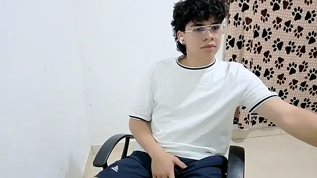 Kei Dream online show from October 5, 2025, 2:02 am