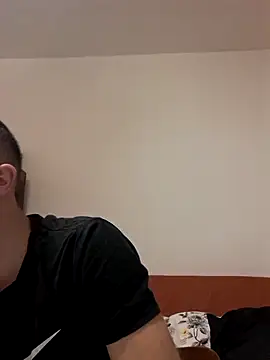 Snapshot of JeanBoney chatting on December 17, 2025, 8:25 pm JeanBoney online show from December 17, 2025, 8:25 pm