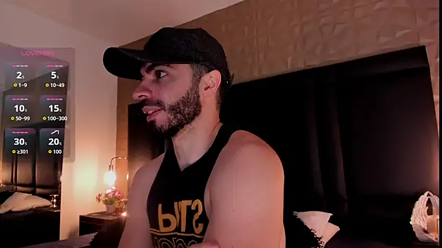 Snapshot of AxelThompson_ chatting on October 1, 2025, 11:36 am AxelThompson online show from October 1, 2025, 11:36 am