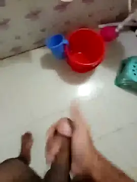 Snapshot of zim200 chatting on October 4, 2025, 1:29 am zim200 online show from October 4, 2025, 1:29 am