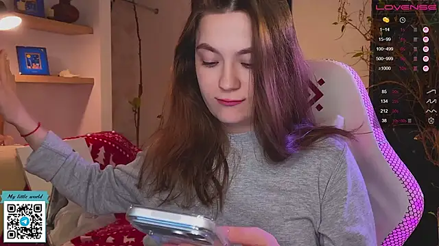 mia here online show from December 20, 2025, 12:08 pm