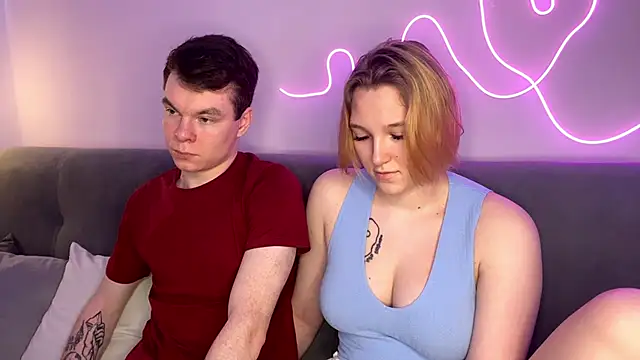 julielourens online show from October 22, 2025, 8:14 am