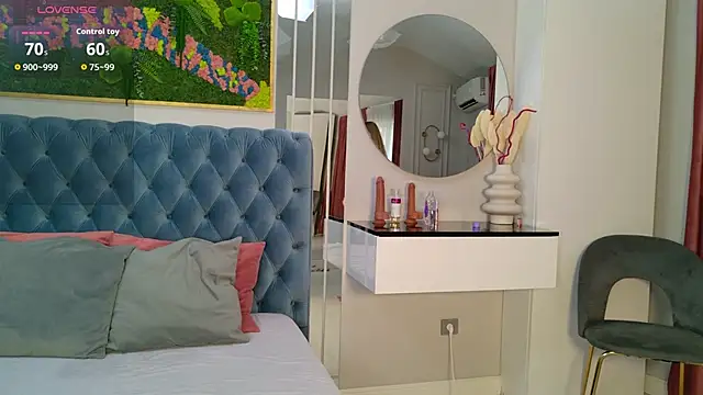Snapshot of SiennaPierce chatting on May 27, 2026, 11:28 am SiennaPierce online show from May 27, 2026, 11:28 am