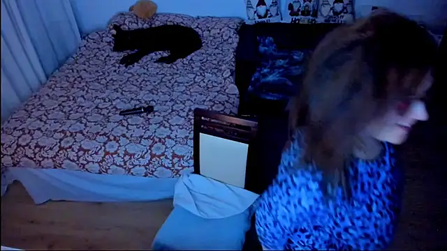 Squirt Kimm online show from December 20, 2025, 2:42 pm