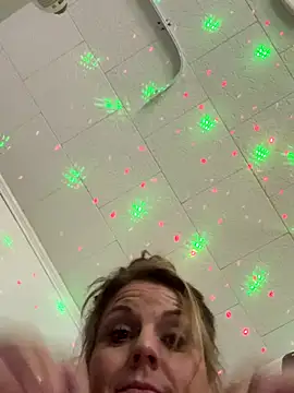 Snapshot of RockieJane chatting on December 4, 2025, 5:50 am RockieJane online show from December 4, 2025, 5:50 am