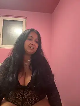 Melissa10 online show from November 3, 2025, 7:39 pm