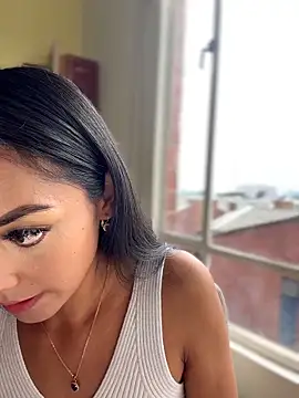 im-isabella online show from March 26, 2026, 7:12 pm