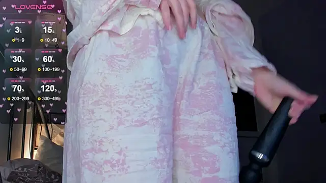  CuteAsFuck  online show from February 12, 2026, 7:35 pm