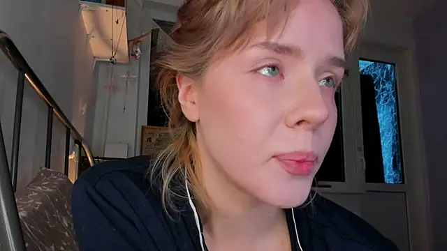  CuteAsFuck  online show from February 11, 2026, 1:44 pm