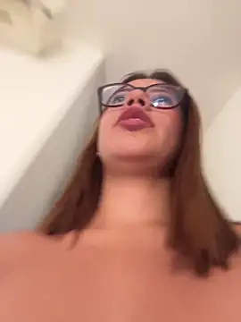 sara calderon online show from February 10, 2026, 1:21 pm