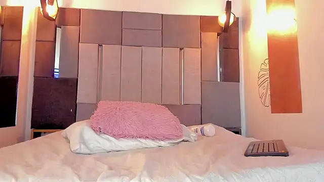 Snapshot of FreyrStone chatting on January 10, 2026, 3:35 am FreyrStone online show from January 10, 2026, 3:35 am