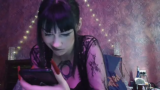 Susie su online show from December 5, 2025, 10:25 am