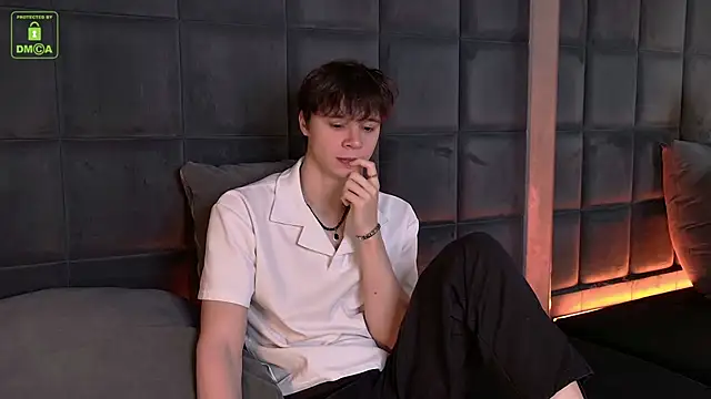 AnthonyHall online show from November 26, 2025, 10:26 am