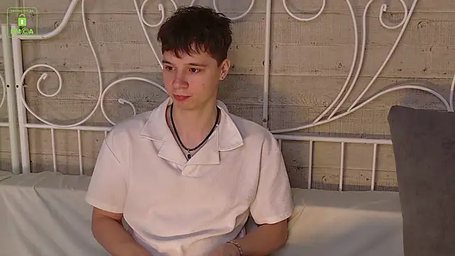 AnthonyHall online show from November 30, 2025, 4:46 am