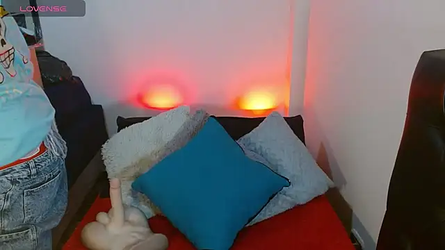 Snapshot of KrystalAdams chatting on September 18, 2025, 12:52 pm KrystalAdams online show from September 18, 2025, 12:52 pm