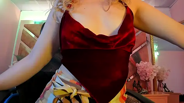 Snapshot of Pamela_Squirtt chatting on June 19, 2026, 3:45 am Pamela Squirtt online show from June 19, 2026, 3:45 am