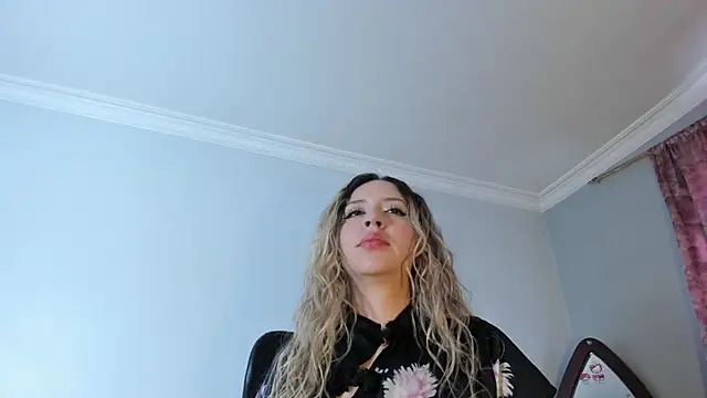 Snapshot of Pamela_Squirtt chatting on February 27, 2026, 4:40 pm Pamela Squirtt online show from February 27, 2026, 4:40 pm