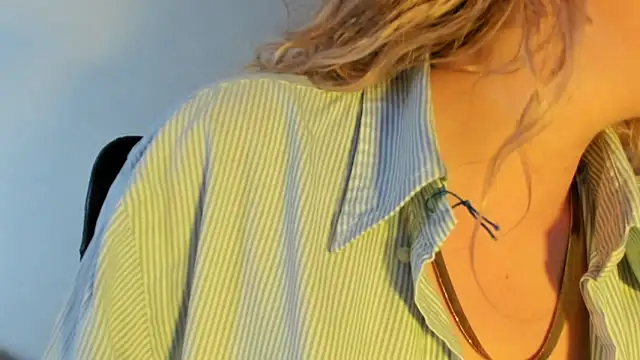 Snapshot of Pamela_Squirtt chatting on February 17, 2026, 1:08 pm Pamela Squirtt online show from February 17, 2026, 1:08 pm