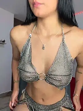 Vaneza G1 online show from April 25, 2026, 4:37 am