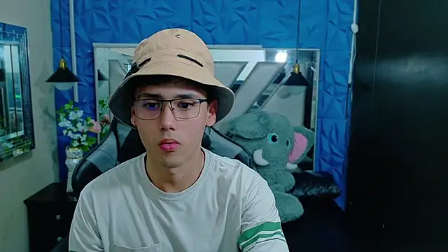 jacobs shelby online show from December 3, 2025, 2:56 am