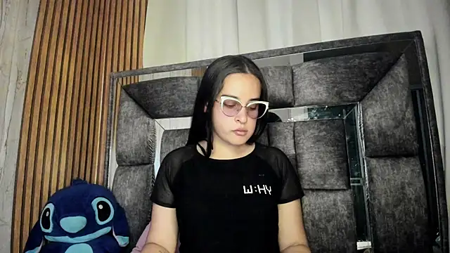 Snapshot of Cherry__Hot chatting on October 24, 2025, 10:20 pm Cherry Hot online show from October 24, 2025, 10:20 pm