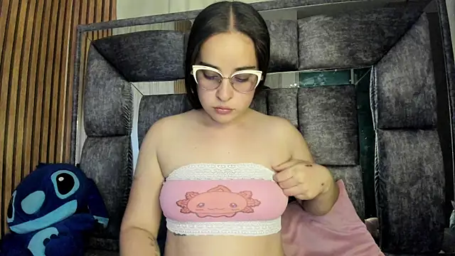 Snapshot of Cherry__Hot chatting on October 24, 2025, 12:20 am Cherry Hot online show from October 24, 2025, 12:20 am