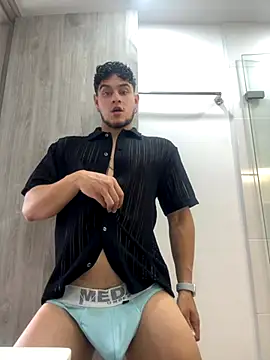 Snapshot of DaviesBrown chatting on September 18, 2025, 2:53 pm DaviesBrown online show from September 18, 2025, 2:53 pm